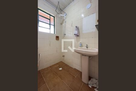 Banheiro de casa à venda com 1 quarto, 360m² em Partenon, Porto Alegre