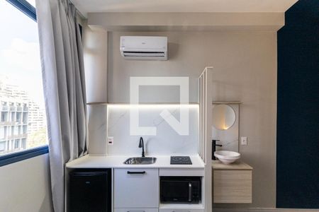 Cozinha de kitnet/studio para alugar com 1 quarto, 22m² em Paraíso, São Paulo