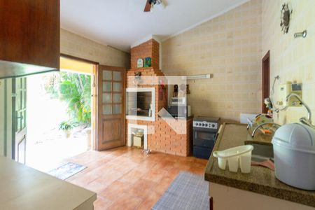 Casa de condomínio para alugar com 145m², 3 quartos e 2 vagasCozinha