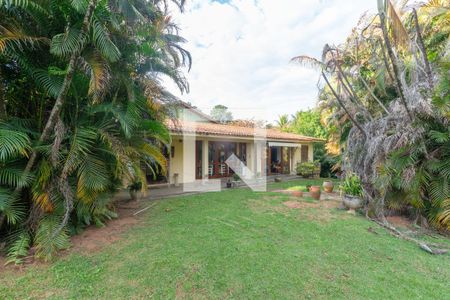 Casa de condomínio para alugar com 145m², 3 quartos e 2 vagasQuintal