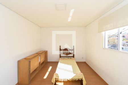 Casa à venda com 270m², 5 quartos e 3 vagasCasa 1 - Quarto 2