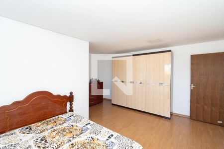 Casa à venda com 270m², 5 quartos e 3 vagasCasa 1 - Suíte