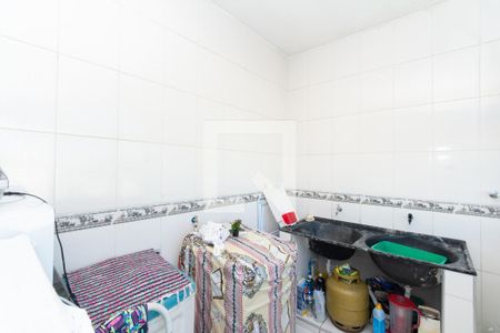 Casa à venda com 270m², 5 quartos e 3 vagasCasa 1 - Cozinha e Área de Serviços