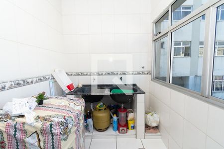 Casa à venda com 270m², 5 quartos e 3 vagasCasa 1 - Cozinha e Área de Serviços