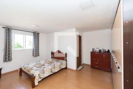 Casa à venda com 270m², 5 quartos e 3 vagasCasa 1 - Suíte