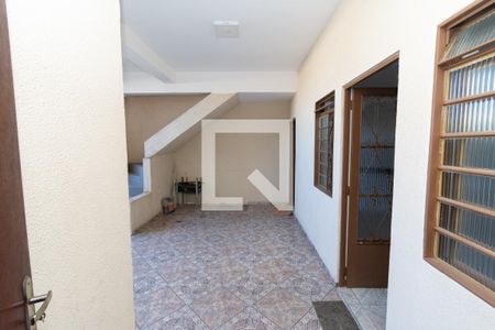 Casa à venda com 270m², 5 quartos e 3 vagasCasa 2 - Varanda