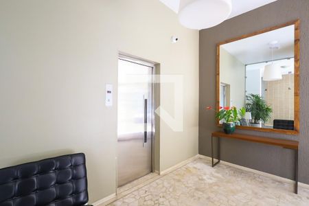 Apartamento à venda com 100m², 2 quartos e 1 vaga Apartamento à venda com 100m², 2 quartos e 1 vagaHall de entrada