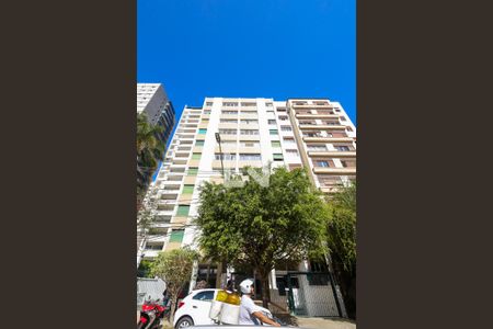 Apartamento à venda com 100m², 2 quartos e 1 vaga Apartamento à venda com 100m², 2 quartos e 1 vagaFachada