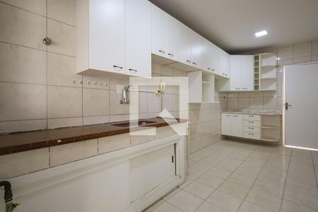 Apartamento à venda com 100m², 2 quartos e 1 vaga Apartamento à venda com 100m², 2 quartos e 1 vagaCozinha