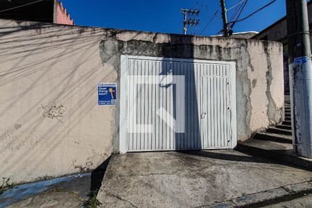 Casa à venda com 250m², 2 quartos e 1 vagaFachada 2