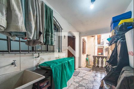 Casa à venda com 180m², 3 quartos e 2 vagasÁrea de Serviço