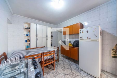Casa à venda com 180m², 3 quartos e 2 vagasCozinha