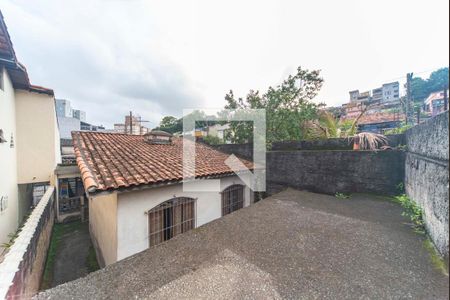 Casa à venda com 180m², 3 quartos e 2 vagasLaje