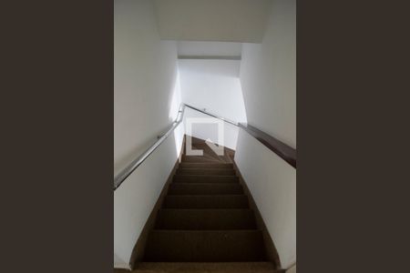 Casa à venda com 149m², 4 quartos e 3 vagasHall escadas