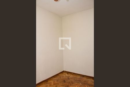 Apartamento para alugar com 74m², 2 quartos e 1 vagaQuarto 01