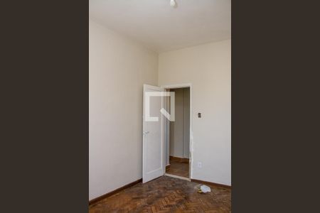 Apartamento para alugar com 74m², 2 quartos e 1 vagaQuarto 02