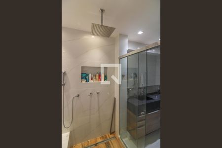 Casa de condomínio à venda com 600m², 5 quartos e 4 vagasBanheiro da Suíte 1