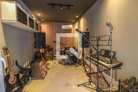 Casa de condomínio à venda com 600m², 5 quartos e 4 vagasÁrea Externa