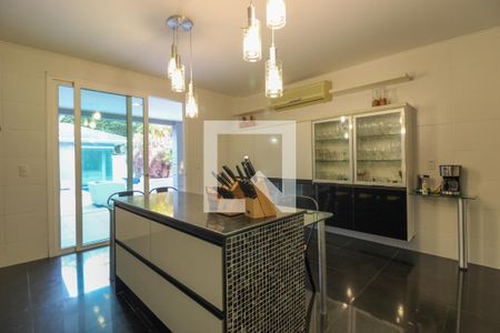 Casa de condomínio à venda com 600m², 5 quartos e 4 vagasCozinha