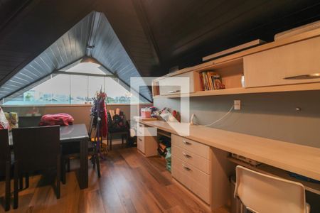 Casa de condomínio à venda com 600m², 5 quartos e 4 vagasSótão 