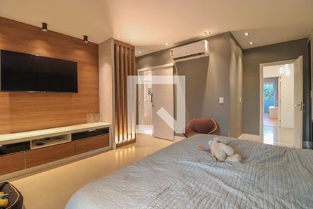 Casa de condomínio à venda com 600m², 5 quartos e 4 vagasSuíte 1 