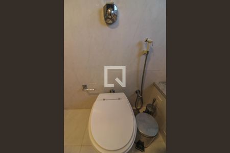 Casa de condomínio à venda com 600m², 5 quartos e 4 vagasBanheiro da Suíte 4