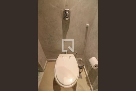 Casa de condomínio à venda com 600m², 5 quartos e 4 vagasLavabo