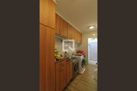 Casa de condomínio à venda com 600m², 5 quartos e 4 vagasÁrea de Serviço