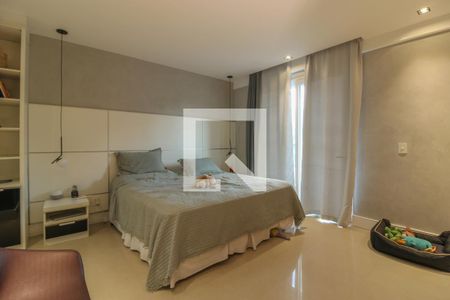 Casa de condomínio à venda com 600m², 5 quartos e 4 vagasSuíte 1 