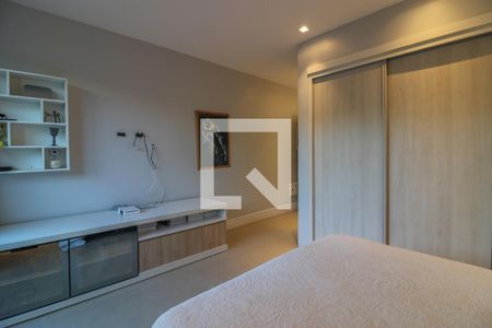 Casa de condomínio à venda com 600m², 5 quartos e 4 vagasSuíte 3