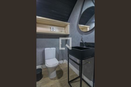 Casa de condomínio à venda com 600m², 5 quartos e 4 vagasLavabo do Sótão 