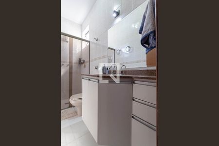 Apartamento à venda com 120m², 4 quartos e 2 vagasBanheiro da suíte 