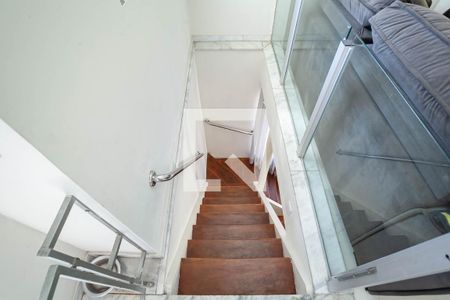 Apartamento à venda com 120m², 4 quartos e 2 vagasEscada