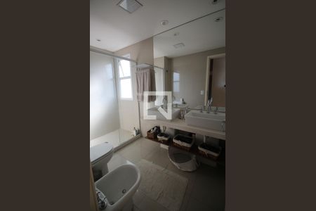 Apartamento à venda com 145m², 4 quartos e 2 vagasBanheiro Suite 2