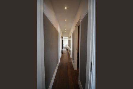 Apartamento à venda com 145m², 4 quartos e 2 vagasCorredor