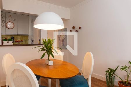 Sala de apartamento à venda com 3 quartos, 80m² em Boa Vista, Porto Alegre