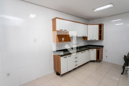 Casa à venda com 310m², 6 quartos e 6 vagasCozinha