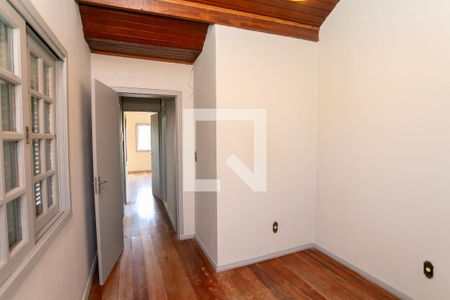 Casa à venda com 310m², 6 quartos e 6 vagasQuarto 2