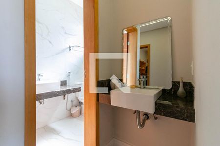 Casa à venda com 300m², 5 quartos e sem vagaBanheiro Social