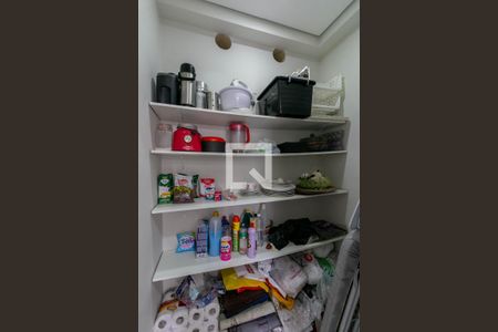 Casa à venda com 300m², 5 quartos e sem vagaDespensa