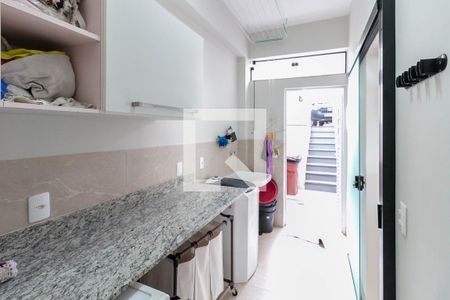 Casa à venda com 300m², 5 quartos e sem vagaÁrea de Serviço