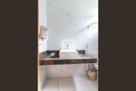 Casa à venda com 300m², 5 quartos e sem vagaBanheiro Social