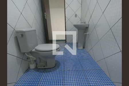 Casa à venda com 130m², 2 quartos e 1 vagaBanheiro piso térreo 