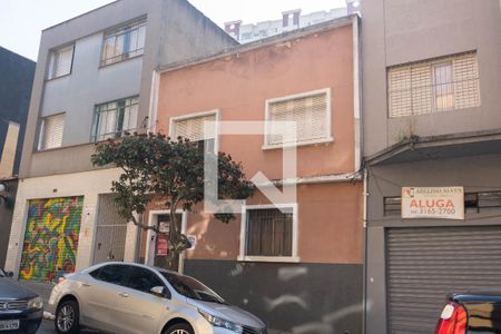 Apartamento à venda com 114m², 2 quartos e sem vaga Apartamento à venda com 114m², 2 quartos e sem vagaFachada