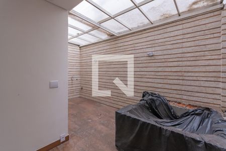 Casa à venda com 90m², 3 quartos e 1 vagaÁrea de Serviço