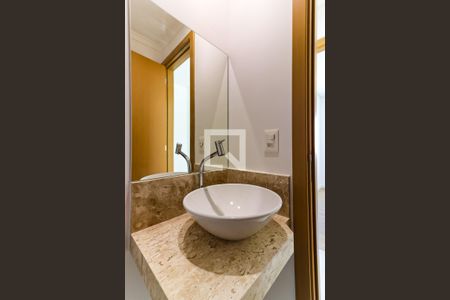 Apartamento para alugar com 66m², 2 quartos e 1 vaga Apartamento para alugar com 66m², 2 quartos e 1 vagaBanheiro Social