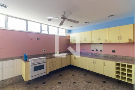 Apartamento à venda com 235m², 2 quartos e 2 vagas Apartamento à venda com 235m², 2 quartos e 2 vagasCozinha