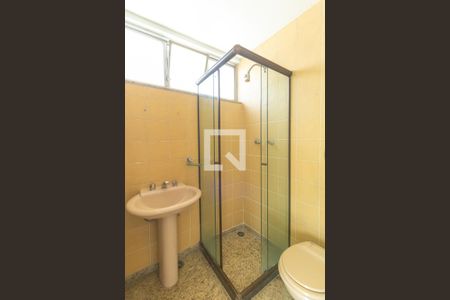 Apartamento à venda com 235m², 2 quartos e 2 vagas Apartamento à venda com 235m², 2 quartos e 2 vagasBanheiro da Suíte 1