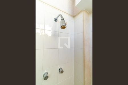 Apartamento à venda com 235m², 2 quartos e 2 vagas Apartamento à venda com 235m², 2 quartos e 2 vagasBanheiro da Suíte 1