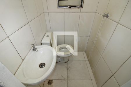 Banheiro de casa para alugar com 1 quarto, 35m² em Chácara Belenzinho, São Paulo